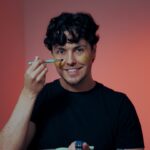 Rodrigo Oliver, apresentador da RedeTV! ES e TO, promove festa luxuosa no Rio de Janeiro com presença de celebridades