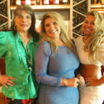 Andrezinho do Molejo celebra 54 anos em noite de samba com amigos famosos